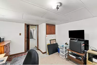 33 Highlawn Dr, Pittsfield, MA 01201 - Photo 25