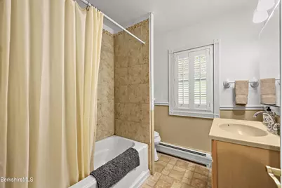 961 River Rd, Clarksburg, MA 01247 - Photo 19