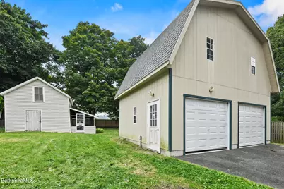34 Weston Ave, Dalton, MA 01226 - Photo 3