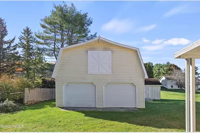 64 Devonshire Dr, Cheshire, MA 01225 - Photo 53