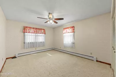 64 Devonshire Dr, Cheshire, MA 01225 - Photo 29