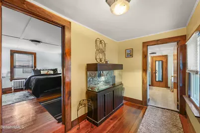 61 Richmond Ave, Pittsfield, MA 01201 - Photo 17