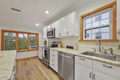 19 Draper Ave, Pittsfield, MA 01201 - Photo 13