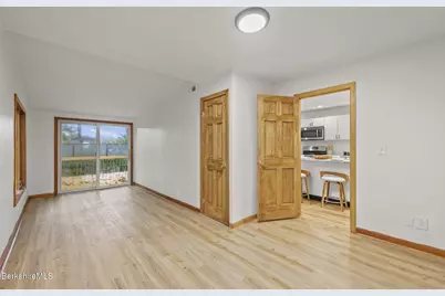 19 Draper Ave, Pittsfield, MA 01201 - Photo 23