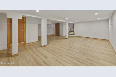 19 Draper Ave, Pittsfield, MA 01201 - Photo 31