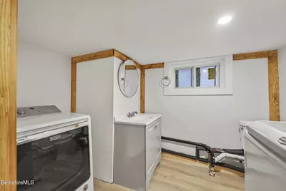 19 Draper Ave, Pittsfield, MA 01201 - Photo 33