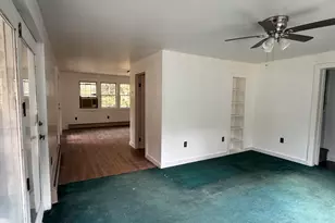 2 Willow St, Adams, MA 01220 - Photo 5