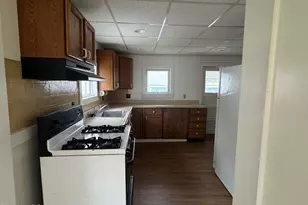 2 Willow St, Adams, MA 01220 - Photo 11