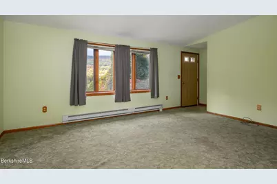 1612 S Church St, North Adams, MA 01247 - Photo 9
