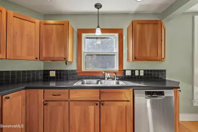 1205 Main St, Williamstown, MA 01267 - Photo 19