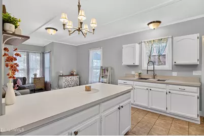 49A Arnold Place #A, North Adams, MA 01247 - Photo 9