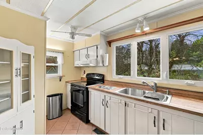 [Address not provided], Hinsdale, MA 01235 - Photo 17