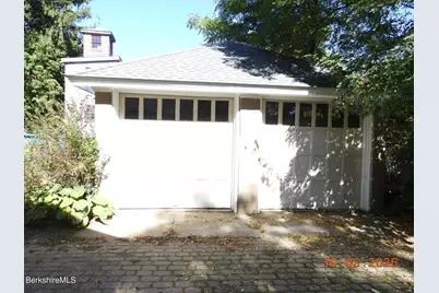 15 Fort Hill Ter, Northampton, MA 01060 - Photo 3