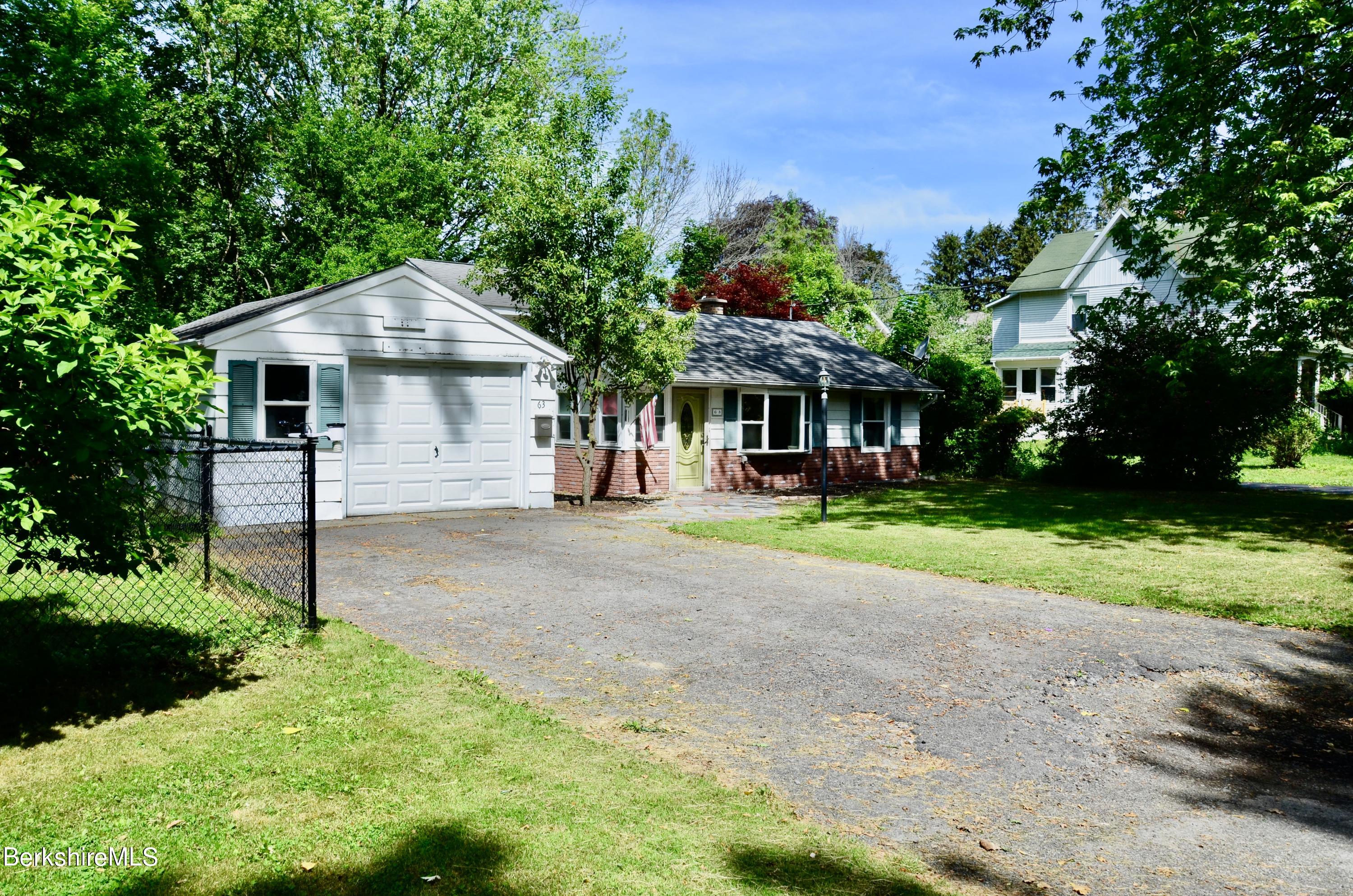 63 Campbell Ave, CastletononHudson, NY 12033 MLS 234633 Coldwell