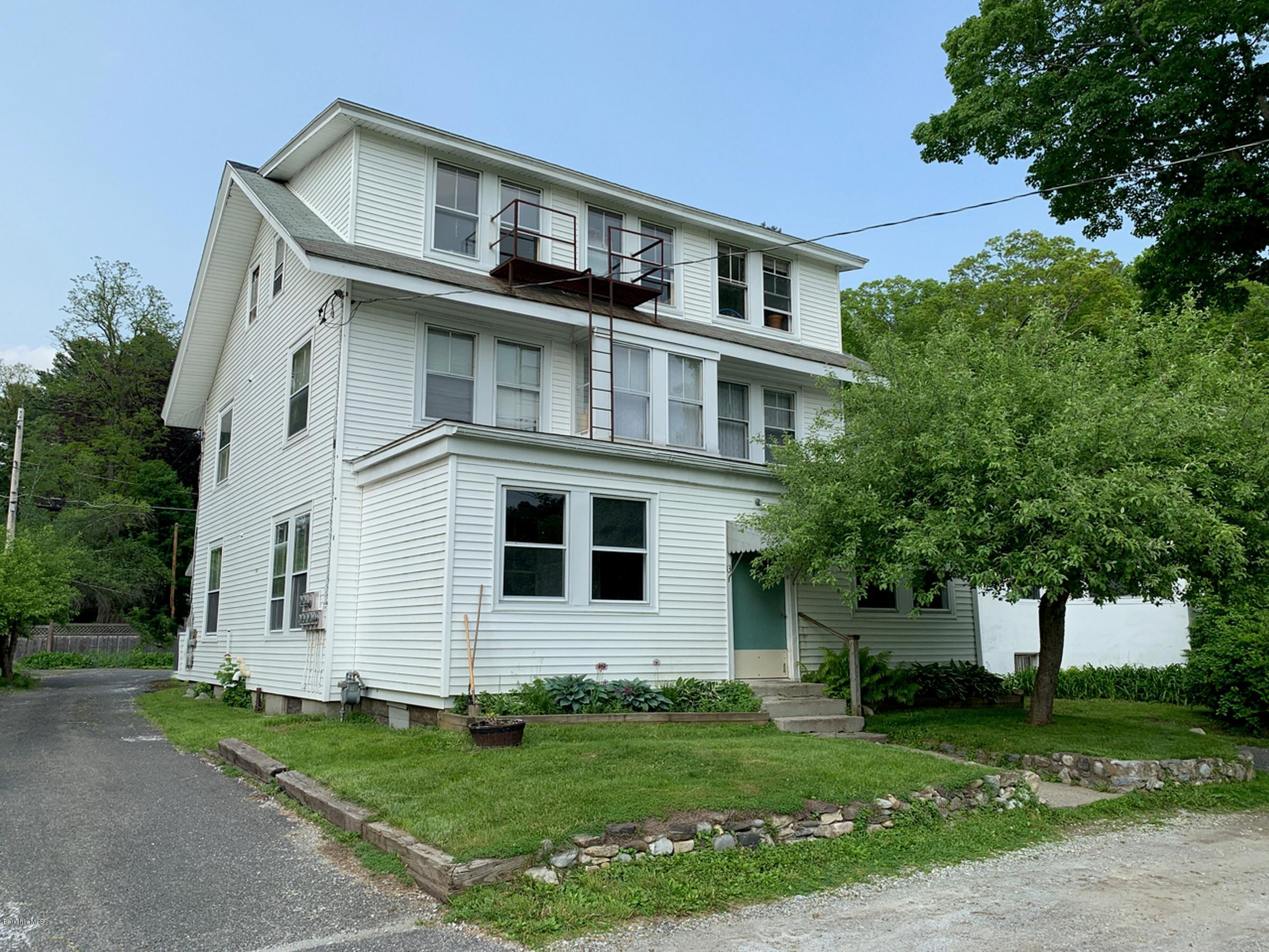 13 Park St, Stockbridge, MA 01262 MLS 236590 Coldwell Banker
