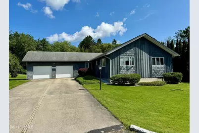 123 Shore Dr, Pittsfield, MA 01201 - Photo 1
