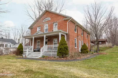 481 Maple St, Hinsdale, MA 01235 - Photo 1