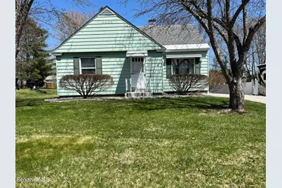 166 Ridgeway Ave, Pittsfield, MA 01201 - Photo 1