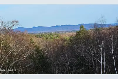 21 Unquomonk Rd, Williamsburg, MA 01096 - Photo 1