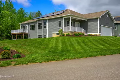 19 Aspen Way, Pittsfield, MA 01201 - Photo 1