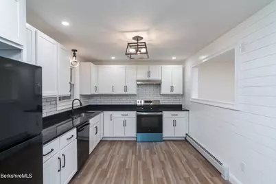 632 N State Rd, Cheshire, MA 01225 - Photo 1