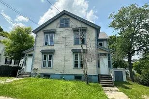 27-29 Daniels Ave, Pittsfield, MA 01201 - Photo 1