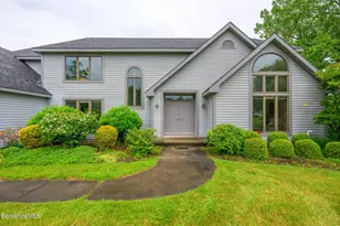 26 Filomena Dr, Pittsfield, MA 01201 - Photo 1