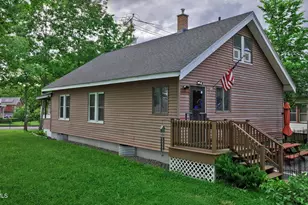 88 Newell St, Pittsfield, MA 01201 - Photo 1