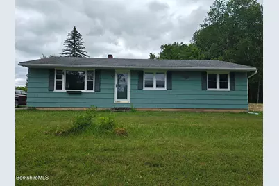 18 Billings St, Lanesborough, MA 01237 - Photo 1