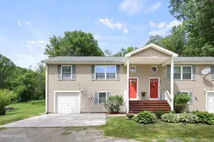 18 Bailey Rd, Lanesborough, MA 01237 - Photo 1