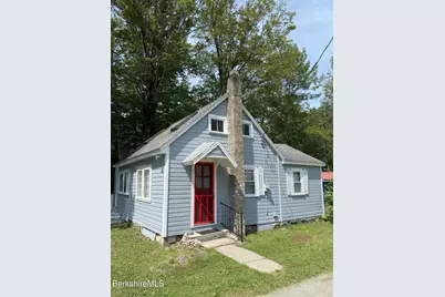 8 Brook Ln, Becket, MA 01223 - Photo 1