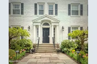 33 Maplewood Ave #305, Pittsfield, MA 01201 - Photo 1