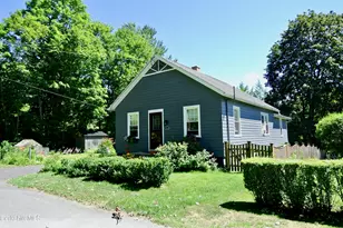 7 Aberdeen Rd, Pittsfield, MA 01201 - Photo 1