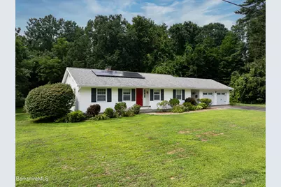 127 Lindley Ter, Williamstown, MA 01267 - Photo 1