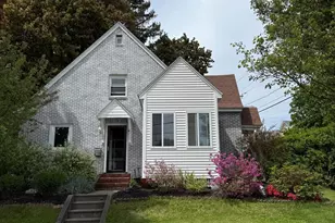 85 High St, Lee, MA 01238 - Photo 1