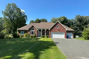 50 Stockbridge Rd, Lee, MA 01238 - Photo 1