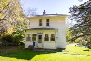 69 Baker St, Lanesborough, MA 01237 - Photo 1