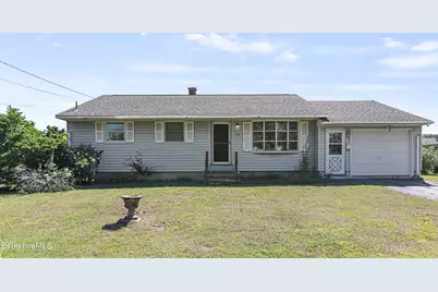 64 Elaine Dr, Pittsfield, MA 01201 - Photo 1