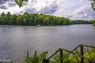 65 Canterbury Ln, Hinsdale, MA 01235 - Photo 1