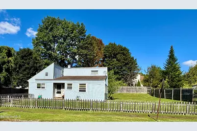 46 Bossidy Dr, Pittsfield, MA 01201 - Photo 1