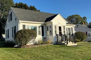 82 Williamsburg Terrace, Pittsfield, MA 01201 - Photo 1