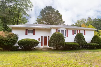 103 Sunnyside Dr, Dalton, MA 01226 - Photo 1