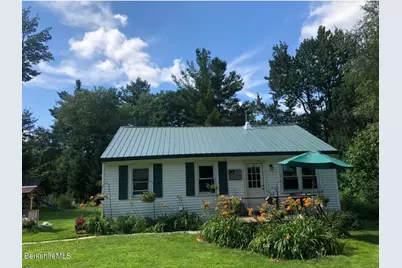 9 Greylock Cir, Peru, MA 01235 - Photo 1