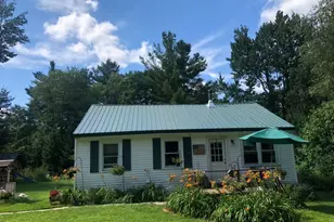 9 Greylock Cir, Peru, MA 01235 - Photo 1