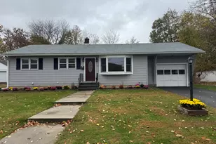 25 College Ave, North Adams, MA 01247 - Photo 1