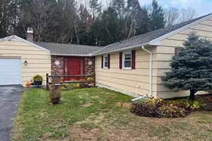 49 Pleasantview Dr, Dalton, MA 01226 - Photo 1