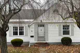 1113 North St, Pittsfield, MA 01201 - Photo 1