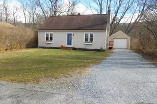 14 Glassworks Rd, Lanesborough, MA 01224 - Photo 1