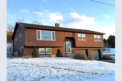 8 Country Rd, Adams, MA 01220 - Photo 1