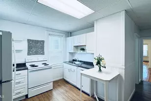 35 Livingston Ave, Pittsfield, MA 01201 - Photo 1